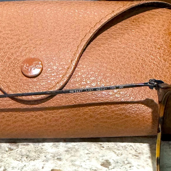 Ray-Ban Round Fleck Men’s Sunglasses | Tortoise Shell Finish - Picture 2 of 8